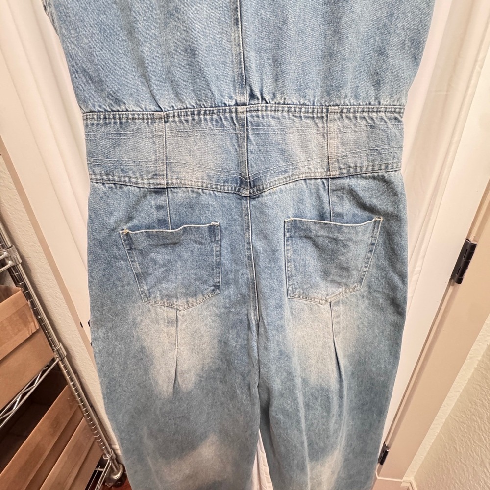 Bucket List Womens Denim Jumpsuit Light Wash Sleeveless Wide Leg Culotte Large - Picture 9 of 14